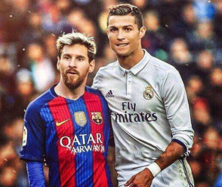 法兰克福球迷诺坎普燃放焰火投掷玻璃杯