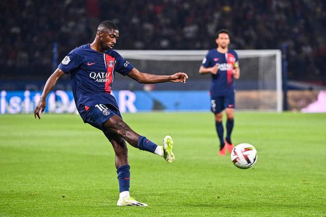 弗里克谈巴萨伤病危机，18岁库巴西创西甲传球纪录