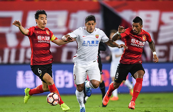 鲁比亚莱斯：特瓦斯批评前任主席拿高薪，他现在薪水却翻了11倍