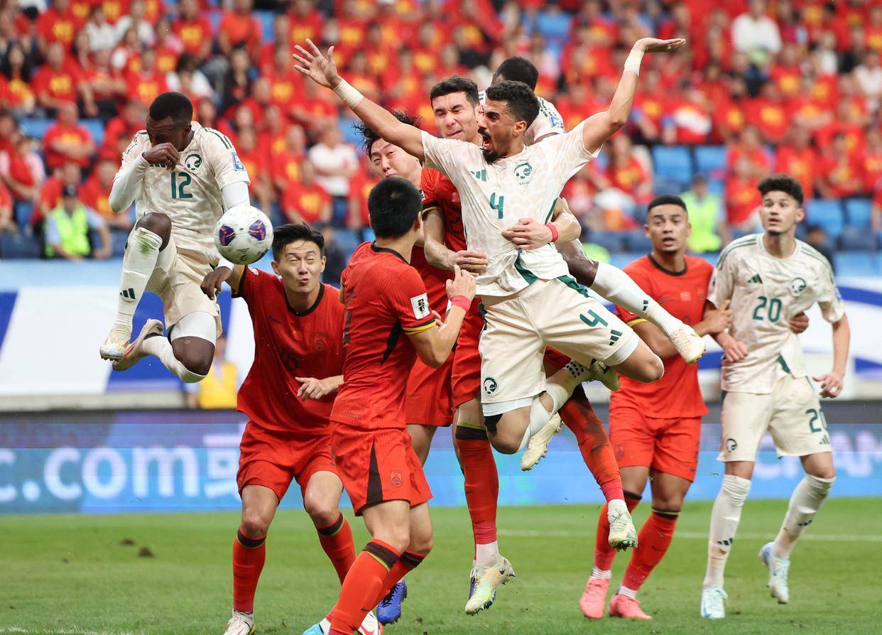 2025国际青少年乒乓球训练营正式在蓉开营