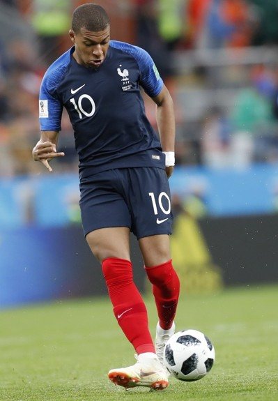 罗体：拉齐奥尝试用诺斯林和都灵租借交换伊利奇，萨里已点头