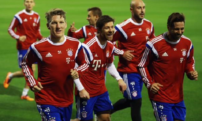 巴萨在塞维利亚对阵贝蒂斯的百年对决：历史的延续与未来的碰撞