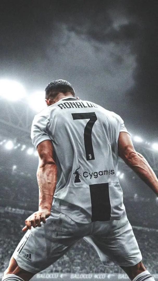 TA：如果维尔贝克继续保持出色状态，他可以担任凯恩的替补