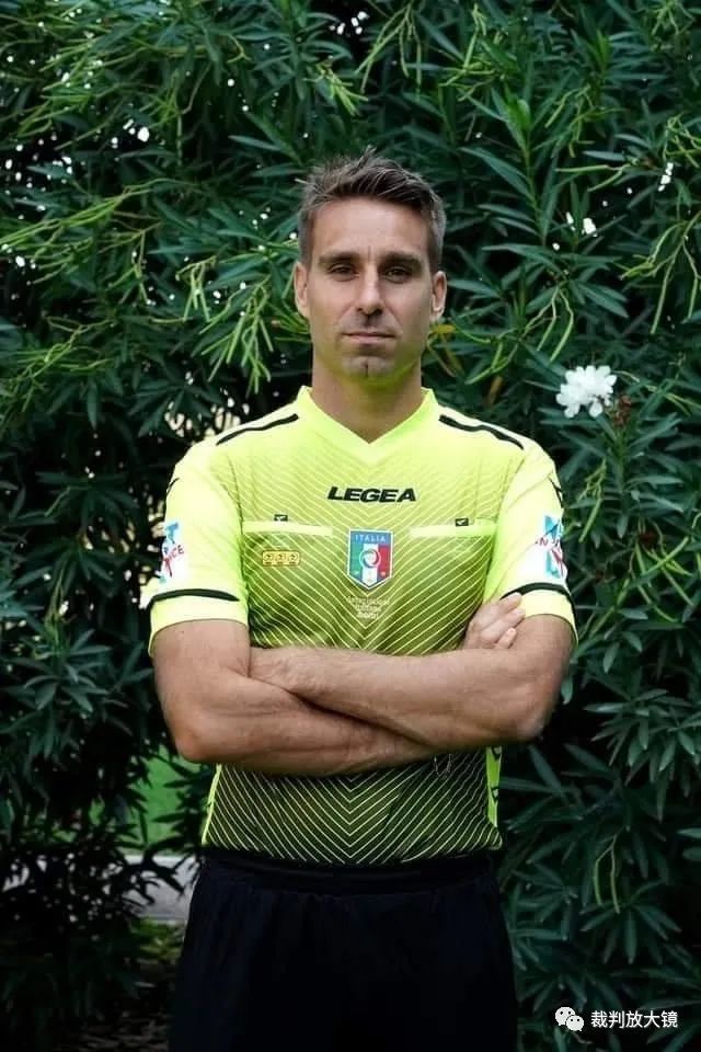 斯洛文尼亚主帅：奥布拉克感到不适，将缺席与瑞典的比赛