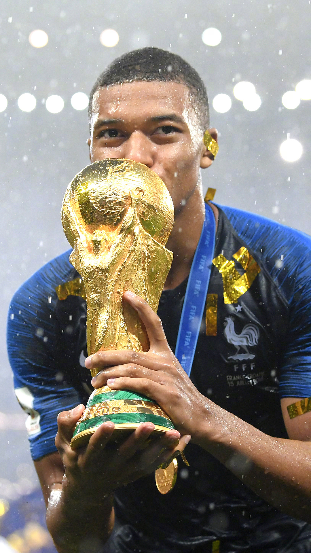 洲际杯战报：德阿拉斯凯塔梅开二度，弗拉门戈2-1蓝十字